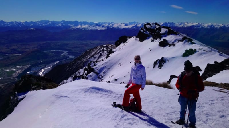 Enjoy walking? Love snow? Why not try this snowshoe adventure?!? Ditch the crowds and explore the Remarkables on foot.